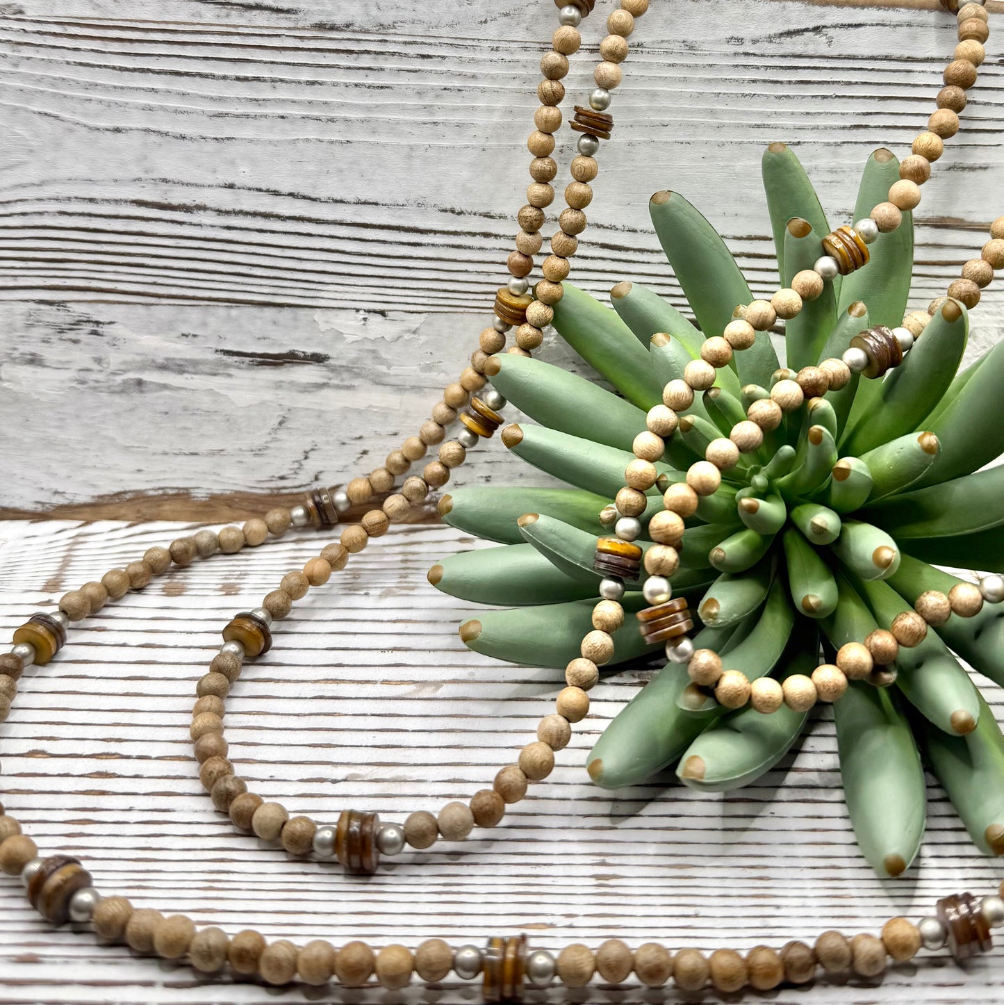 Natural Wood & Shell Layering Necklace