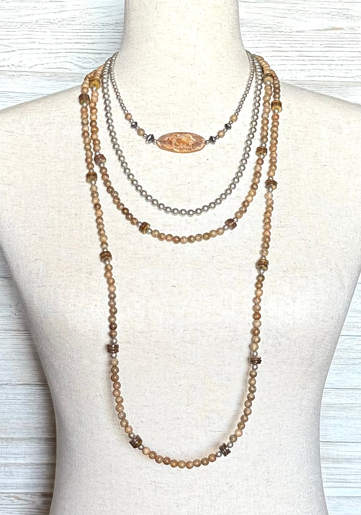 Natural Wood & Shell Layering Necklace