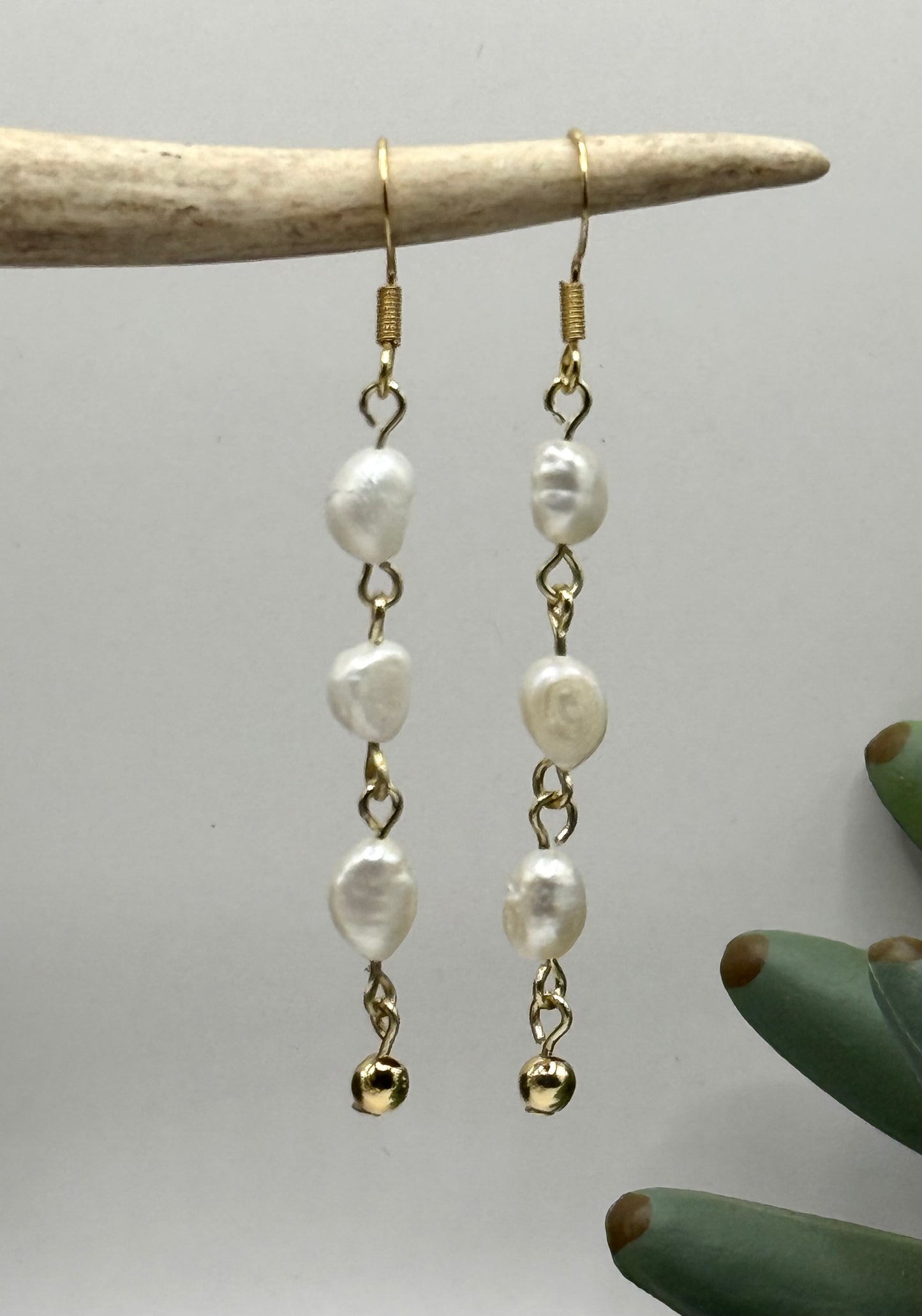 Freshwater Pearl Dangle Earrings