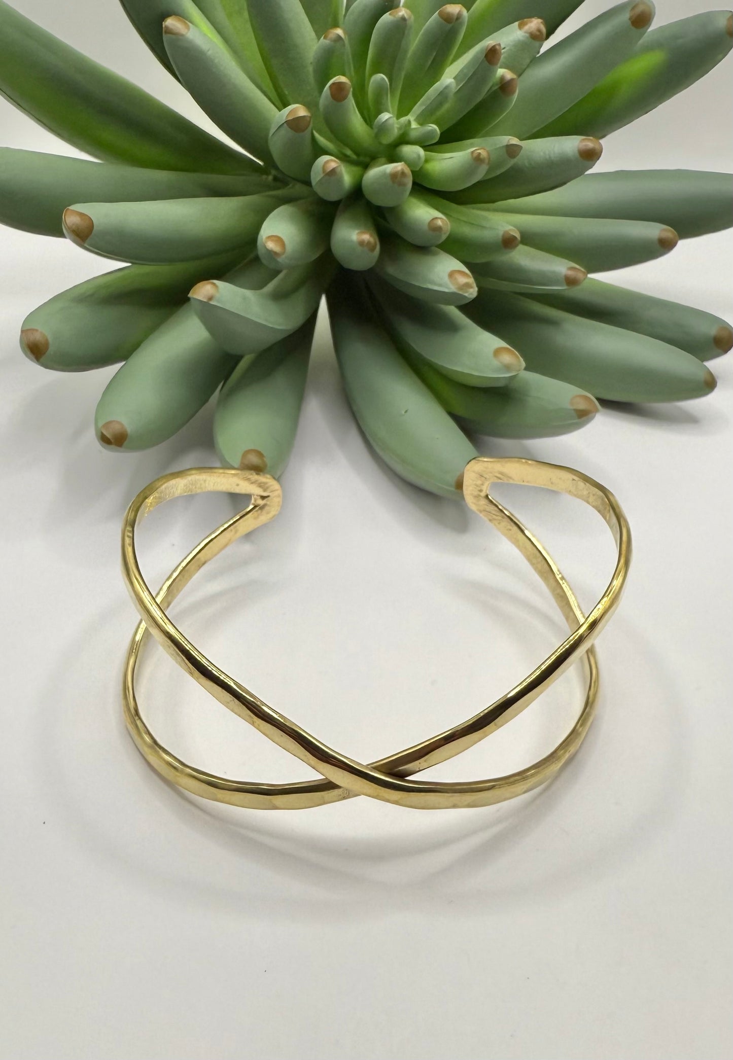 Gold Criss-Cross Hammered Bracelet
