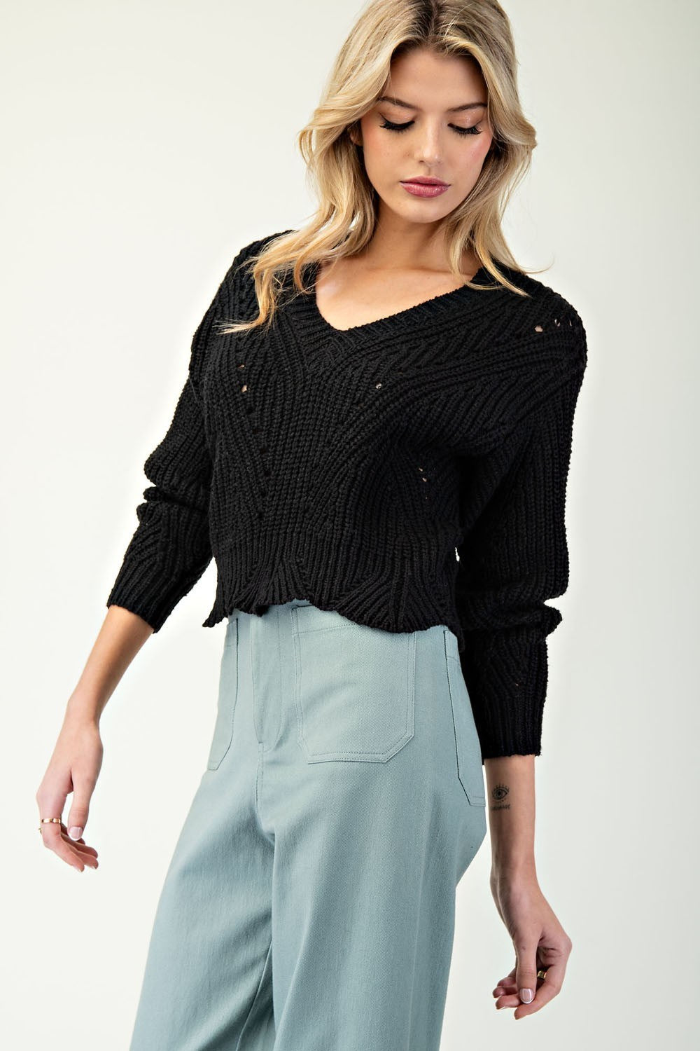 Scallop Bottom Knit Sweater
