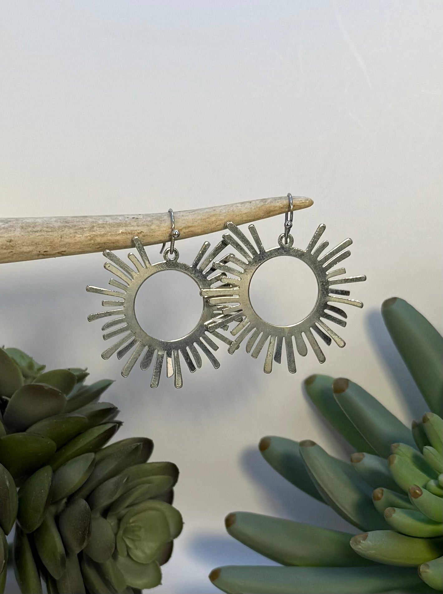 High Shine Starburst Earring