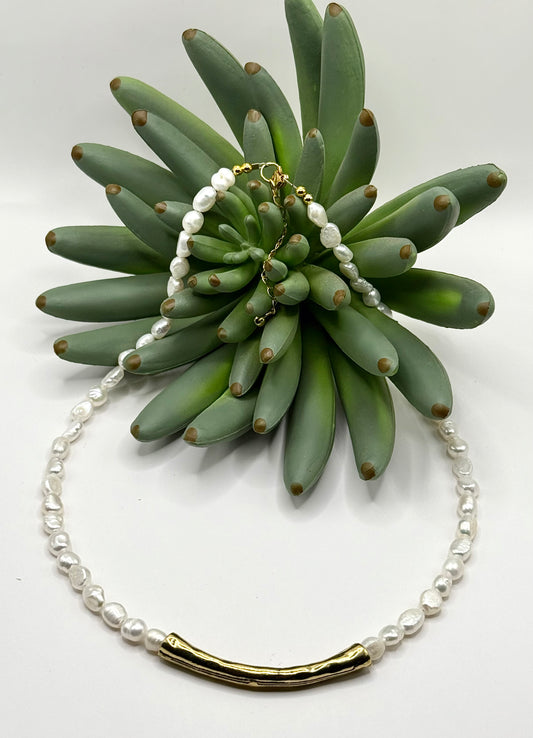 Gold Bar Freshwater Pearl Necklace
