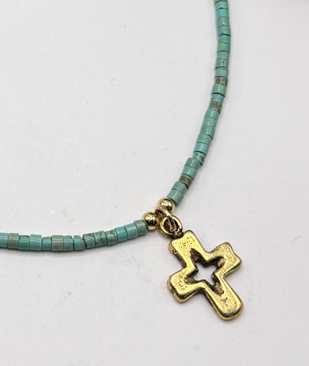 Cut Out Gold Star Necklace