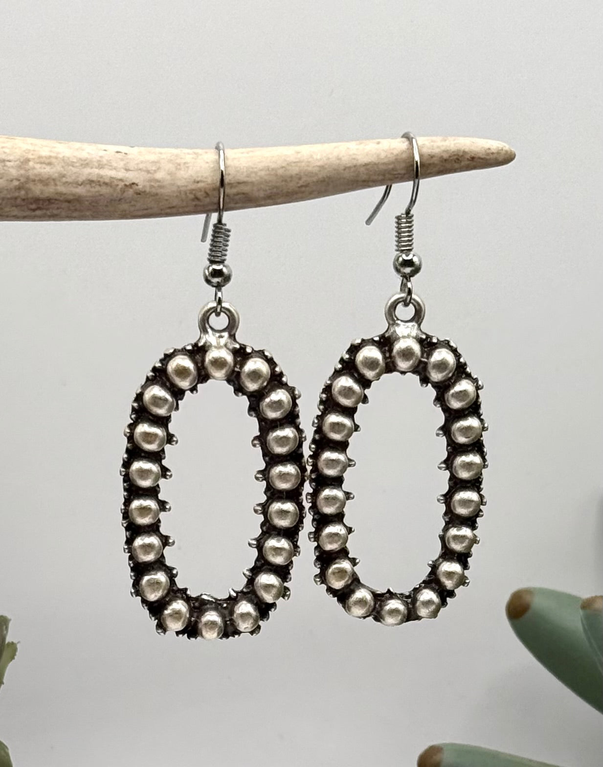 Raised Dot Oval Hoop Earrings