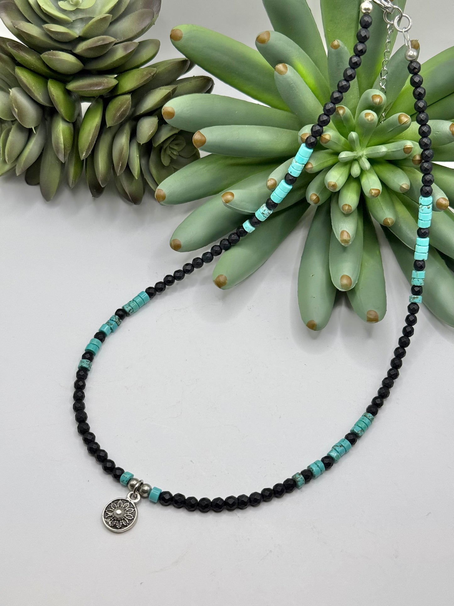 Silver Flower Necklace - 2 Colors