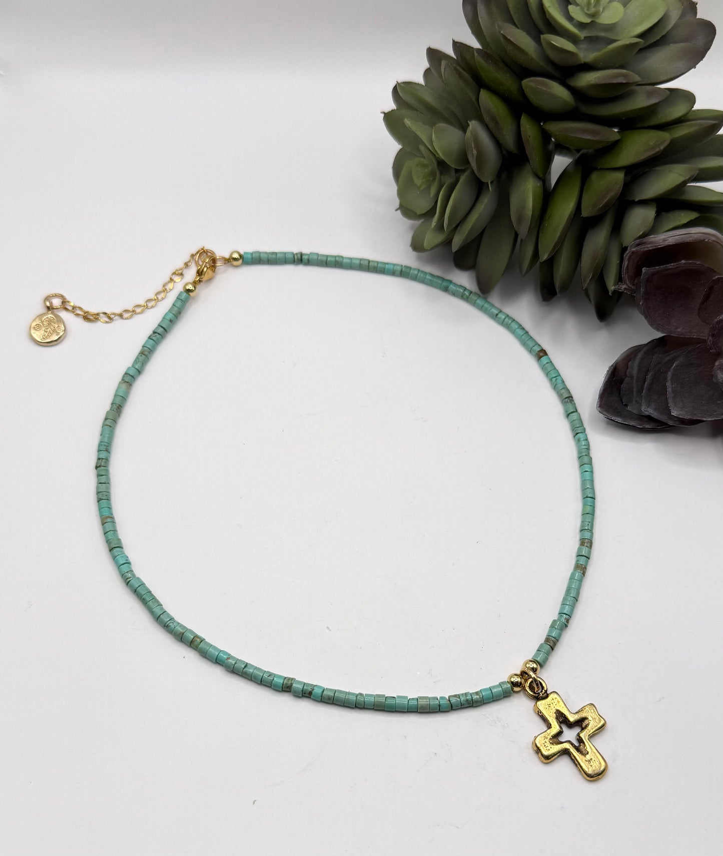 Cut Out Gold Star Necklace