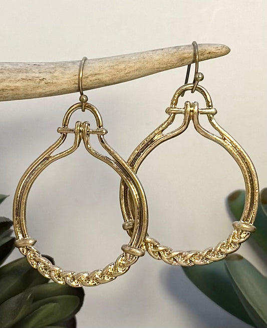 Twist Design Hoop Earrings 2 Options