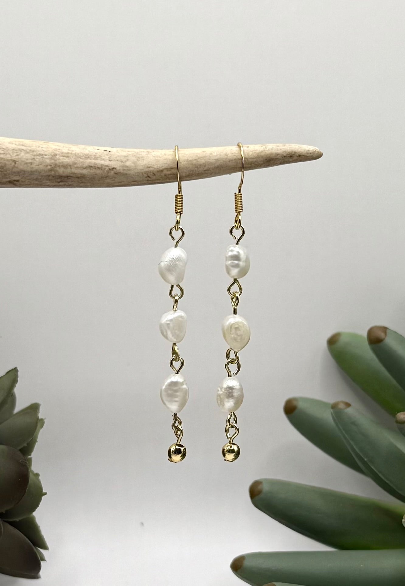 Freshwater Pearl Dangle Earrings